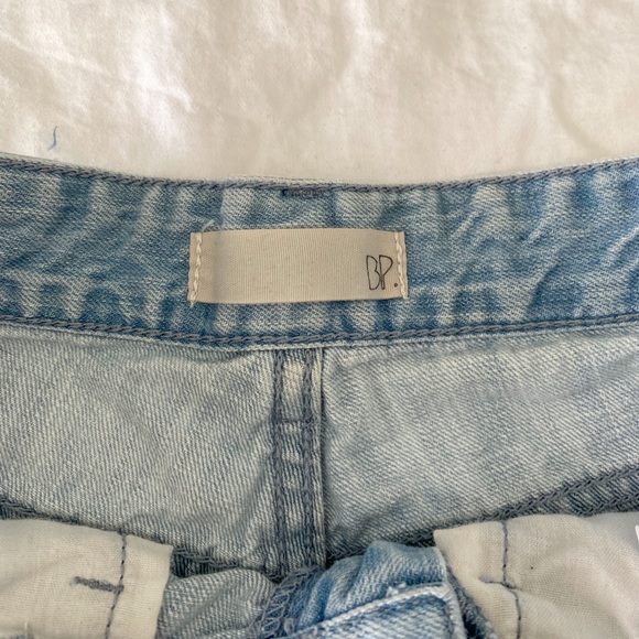 2/$40๐ CLOSET CLEAN OUT: BP light wash denim shorts - Picture 5 of 9
